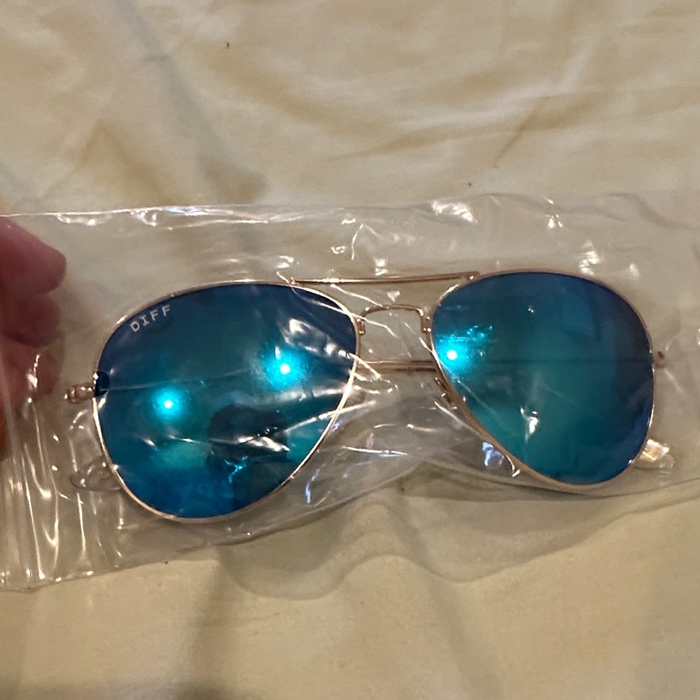 Diff Eyewear Gold Frame Aviator Sunglasses with Blue Mirrored Lenses